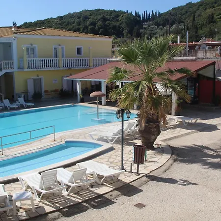 Zorbas Deluxe Μωραΐτικα