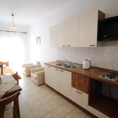 Zorbas Deluxe * Μωραΐτικα